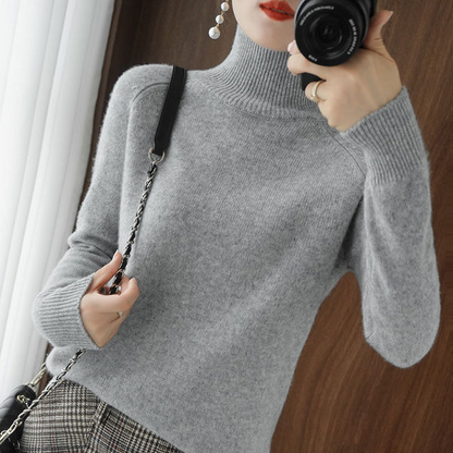 Gray turtleneck sweater for women, long sleeves, soft material, fashionable, elegant, fall fashion.